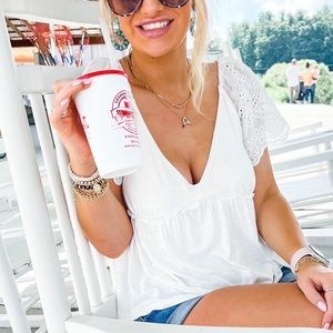 White lace sleeve knit top